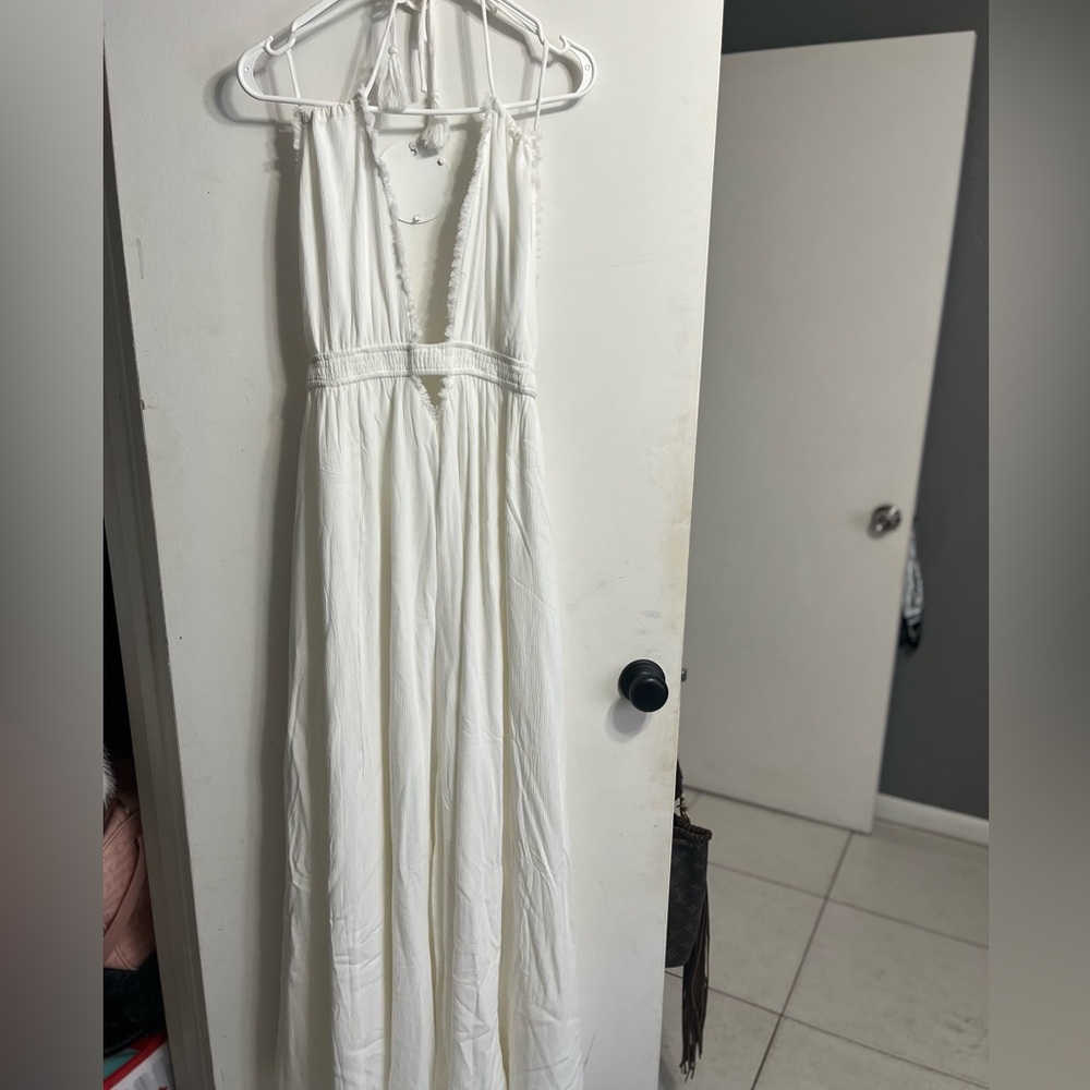 Chic Backless White Dress